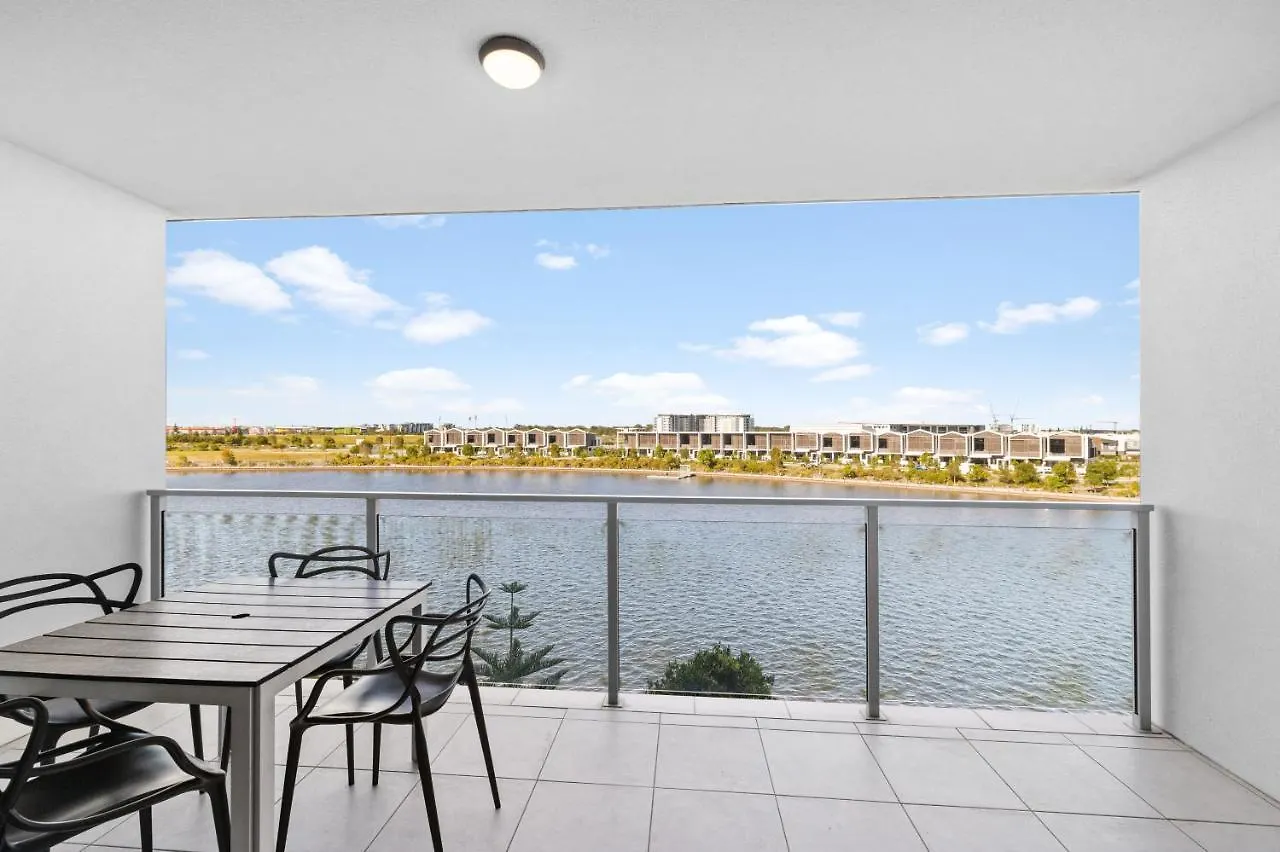 North Shore Oceanside Kawana Кавана-Уотерс