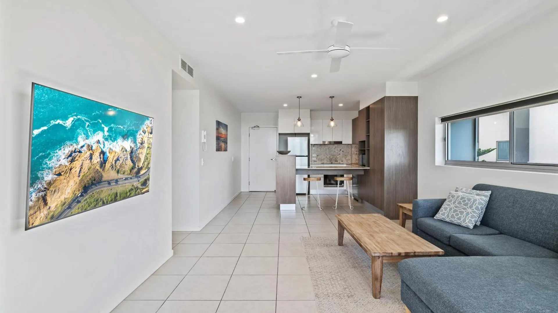 North Shore Oceanside Kawana Кавана-Уотерс