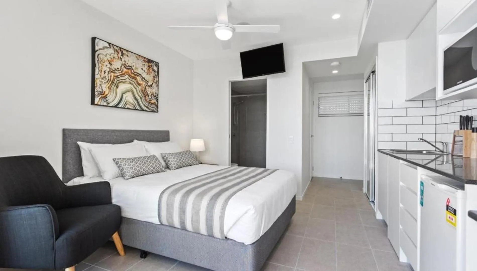 Otel North Shore Oceanside Kawana Kawana Waters