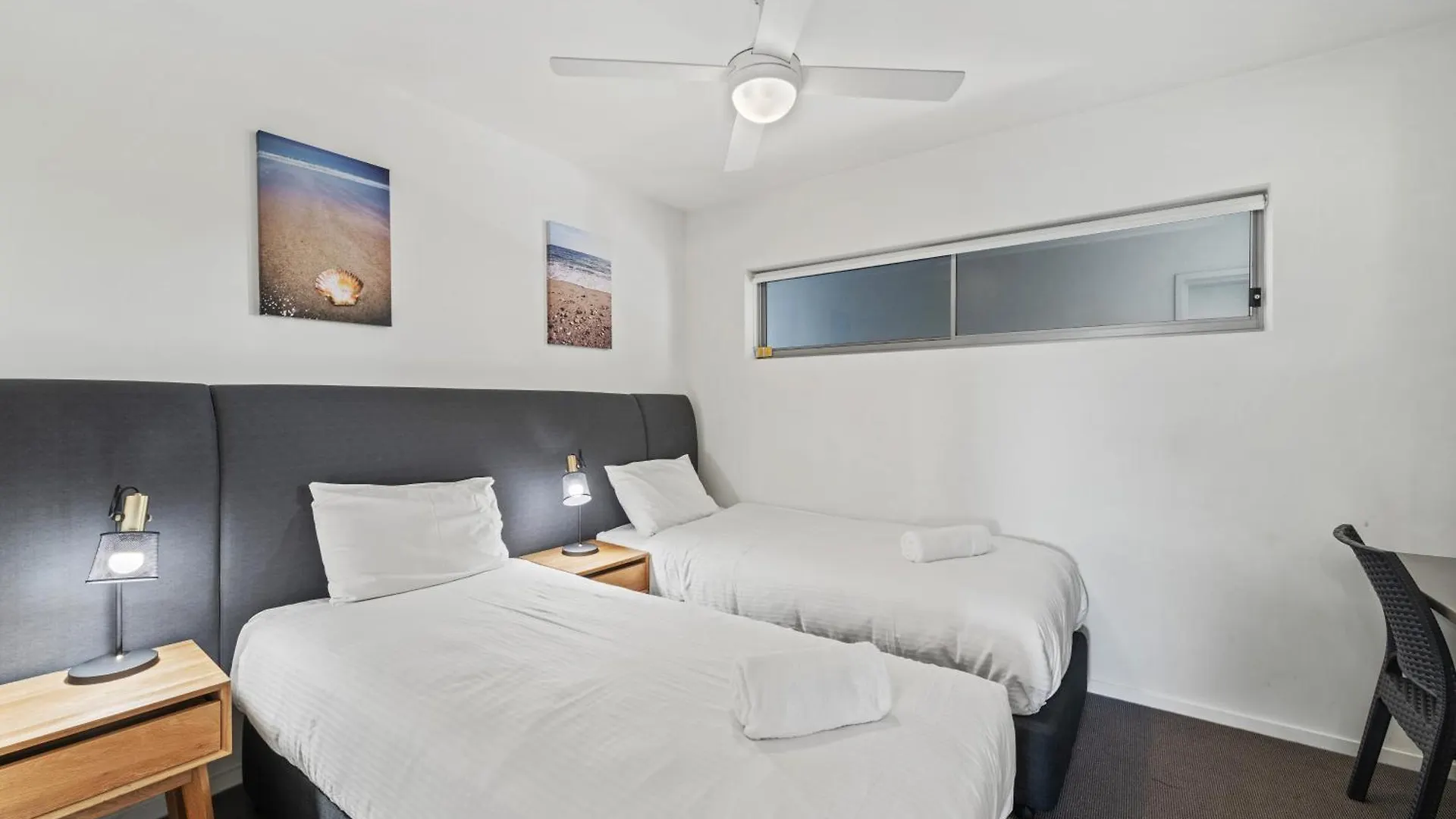 **** Otel North Shore Oceanside Kawana Kawana Waters Avustralya
