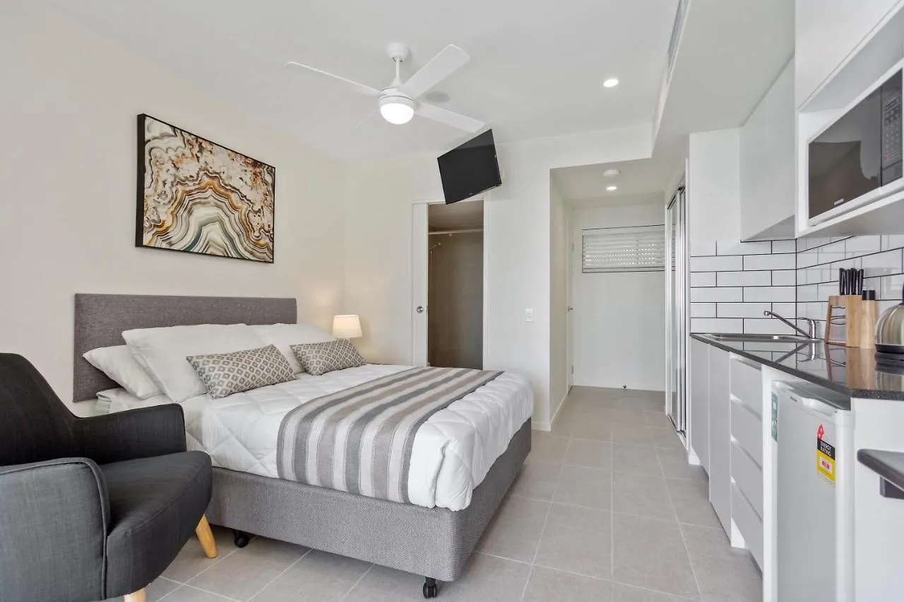 Otel North Shore Oceanside Kawana Kawana Waters